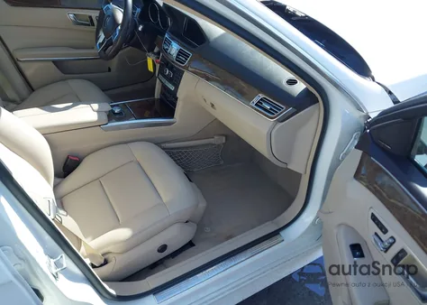 2015 Mercedes-Benz E 350 4Matic z USA, uszkodzony, nr VIN WDDHF8JB0FB101753